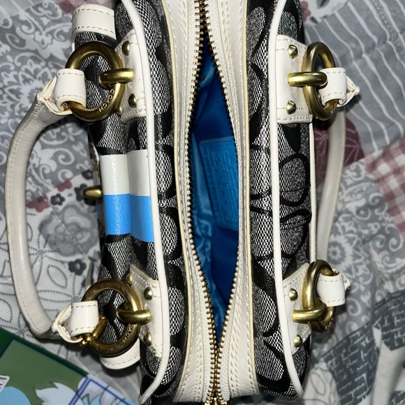 Vintage mini coach purse - Picture 2 of 7